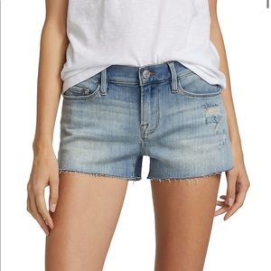Frame Le cutoff denim shorts